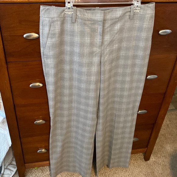 Amazing plaid wide leg pants - never worn 🌸 bundle and save - Picture 1 of 6